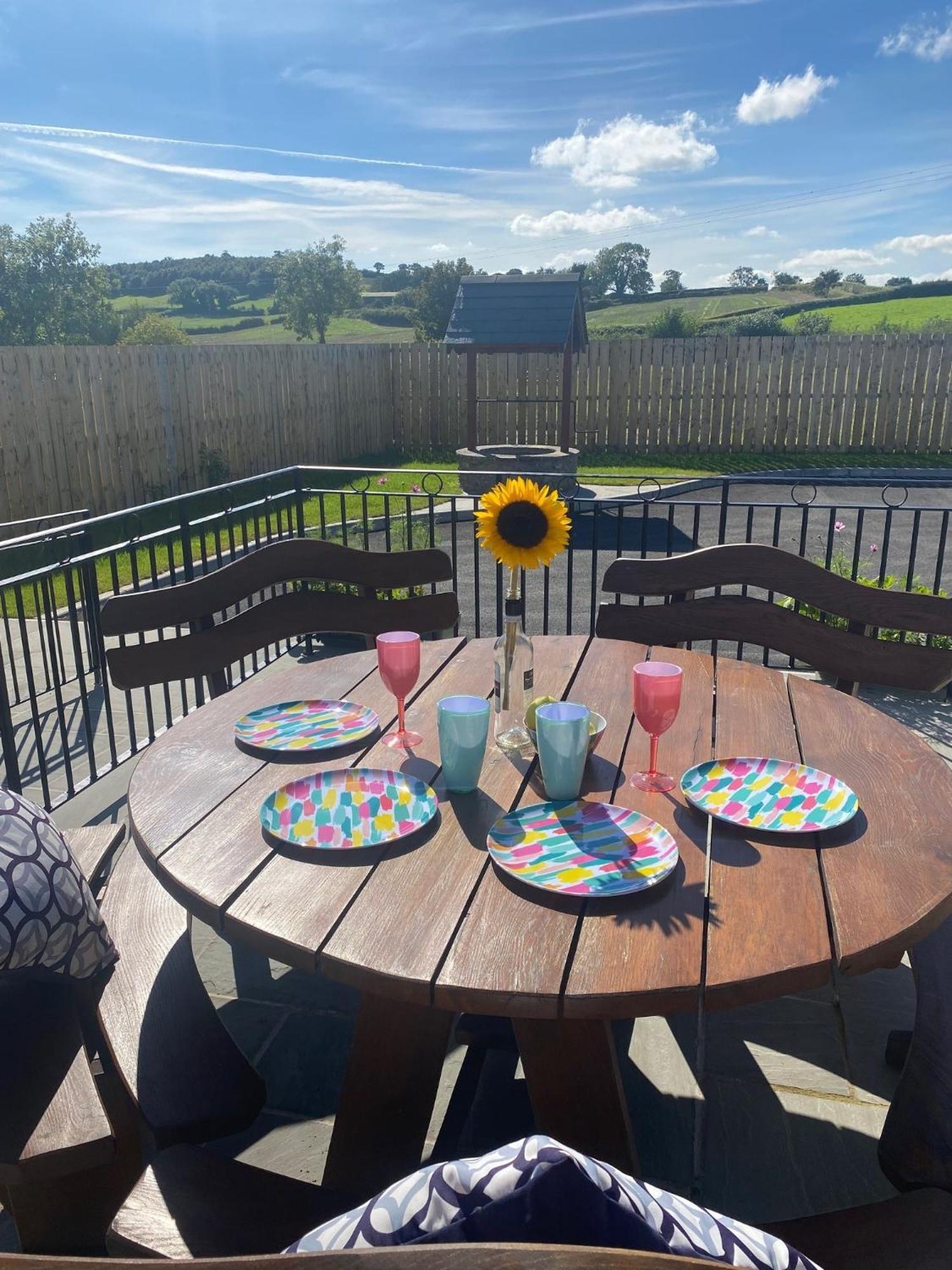 The Gate Lodge At Dunnanew - 4 Star- Sleeps 5 Seaforde Exterior foto